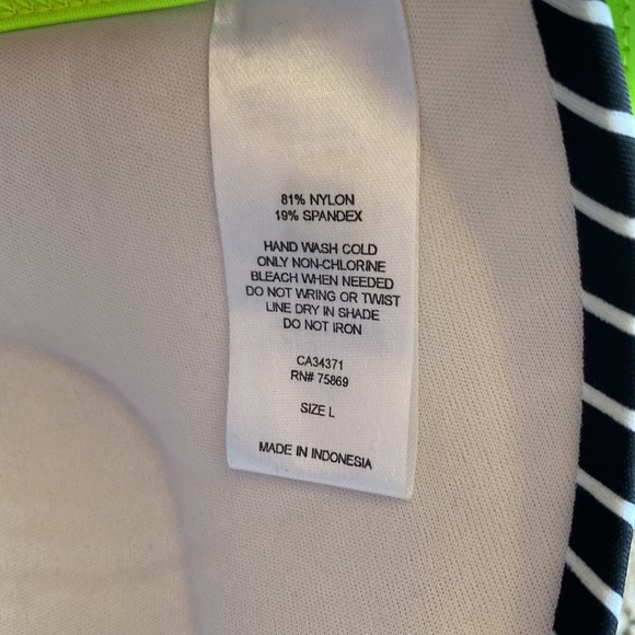 EUC Womens Large Triangle Bathing Suit Top in Black, White and Neon Green - Picture 4 of 4